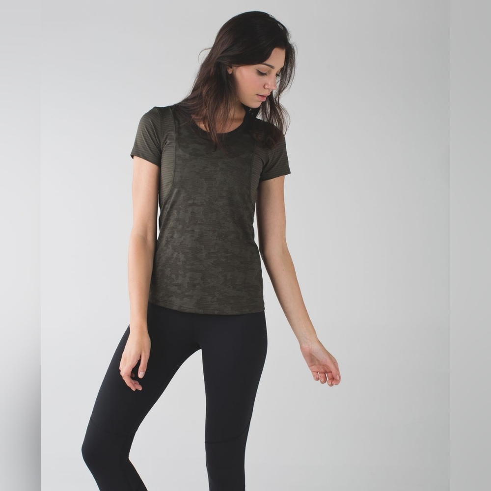 # 155 Lululemon Run For Days Short Sleeve